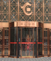 兩翼自動旋轉(zhuǎn)銅門
